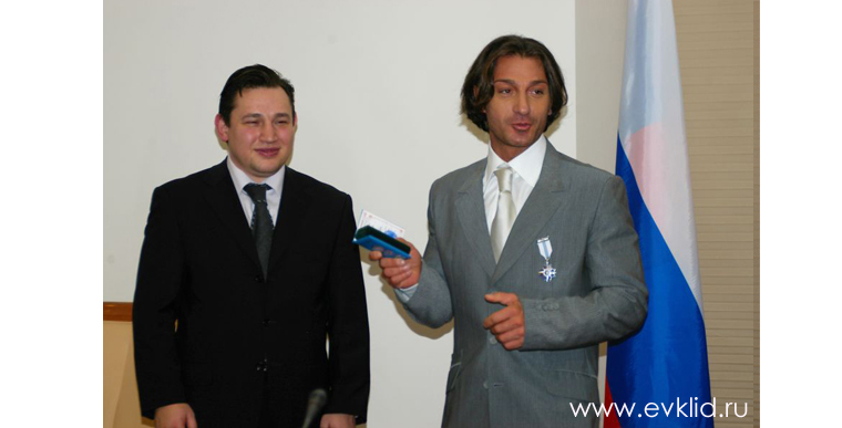 Награждение Орденом Миротворца, Московский Дом национальностей, 2006